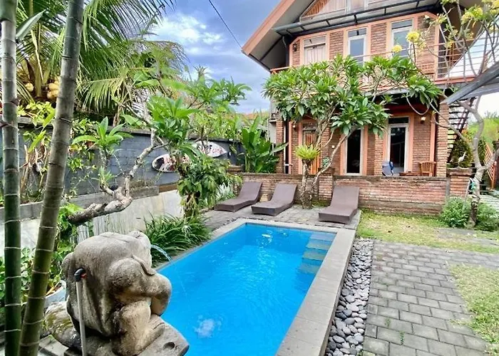 Uma Dewa Homestay